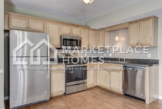 Building Photo - 5170 Hickory Hollow Pkwy