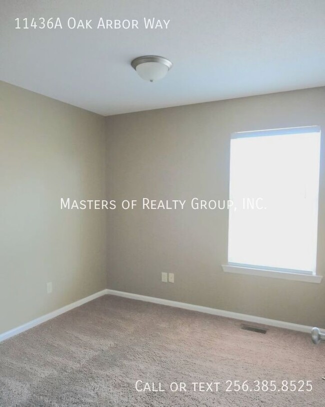 Building Photo - 11436 Oak Arbor Way
