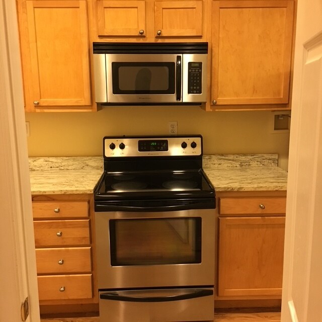 Building Photo - 1713 W Virginia Ave NE