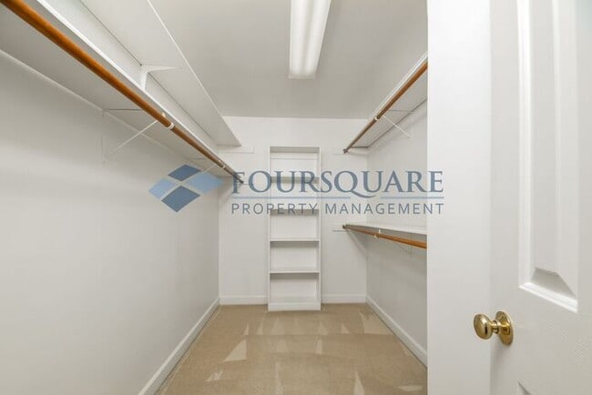 Building Photo - Spacious 4-Bed Custom Home with Bonus Room...