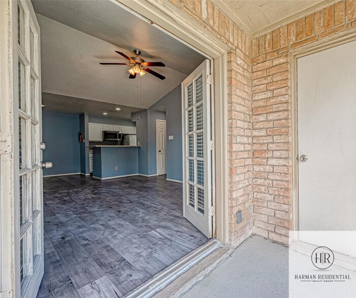 Building Photo - 14600 Fonmeadow Dr