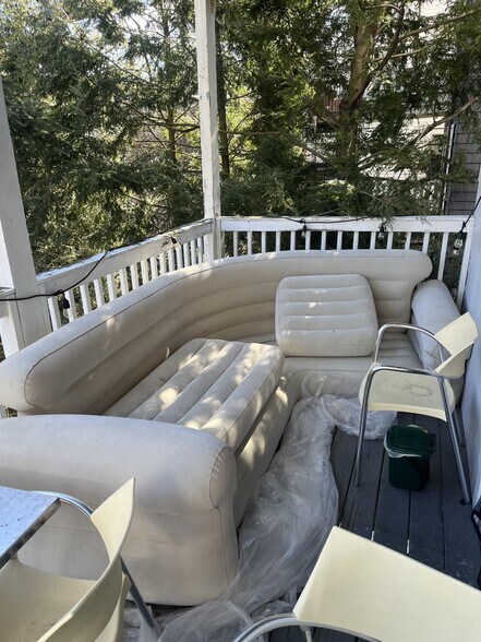 Building Photo - 24 Tufts St