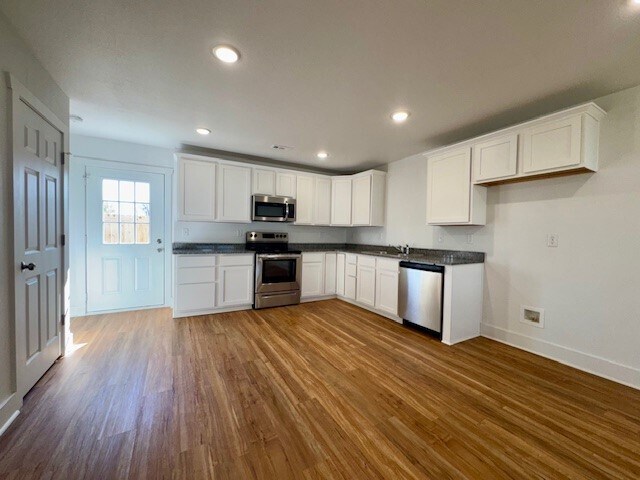 Building Photo - 1204 Nedra Dr