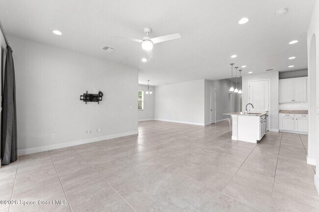 Building Photo - 7440 Jazero Pl