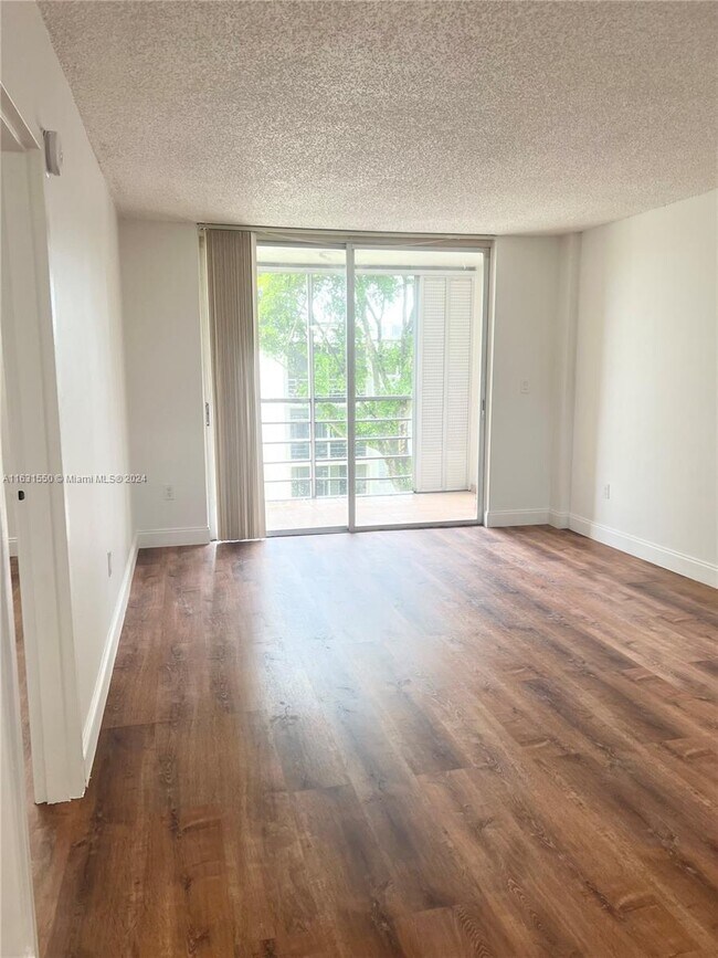 Building Photo - 14150 SW 84th St