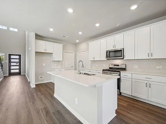 Building Photo - 518 Willet Dr