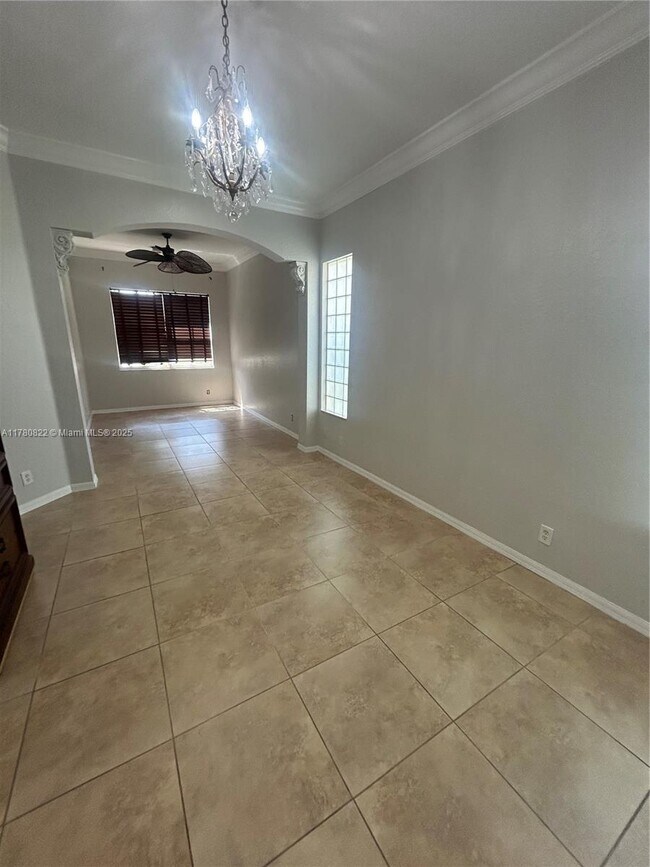 Building Photo - 240 Isle Verde Way