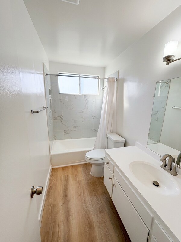 Building Photo - 2611 Ocean Ave
