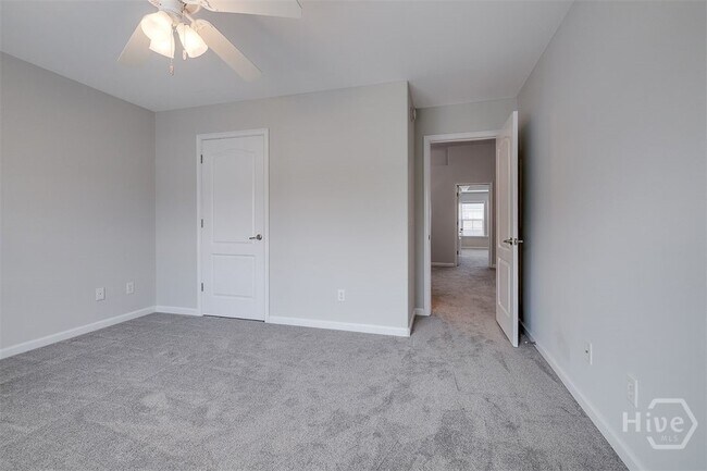 Building Photo - 255 Durham Park Way