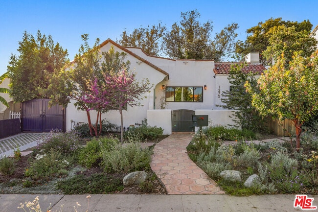 Primary Photo - 1275 S Sycamore Ave