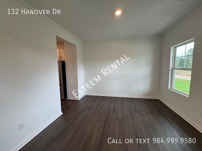 Building Photo - 132 Hanover Dr