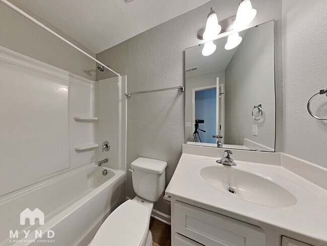 Building Photo - 6530 Paw Village Rd