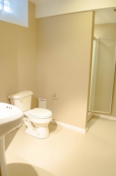 Building Photo - 5133 Kent Way