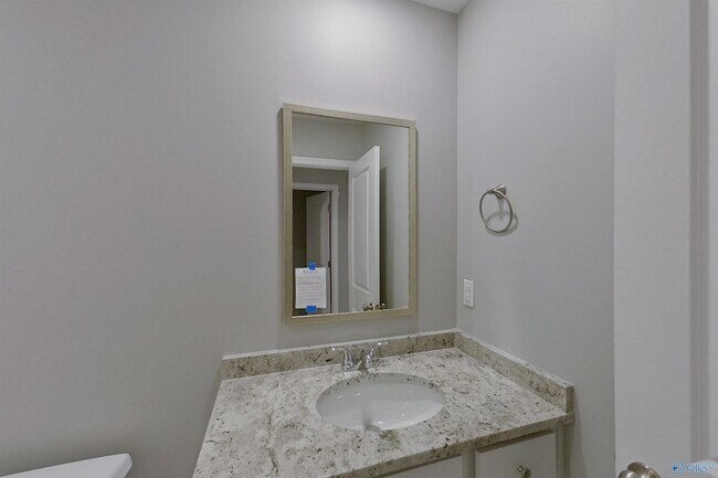 Building Photo - 394 Angela St