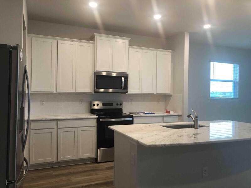Building Photo - 5715 Silver Feather Way