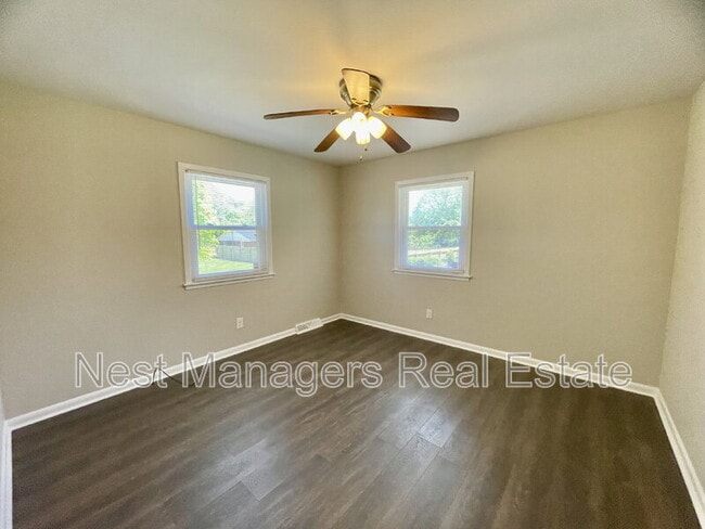 Building Photo - 6005 Blairmore Pl