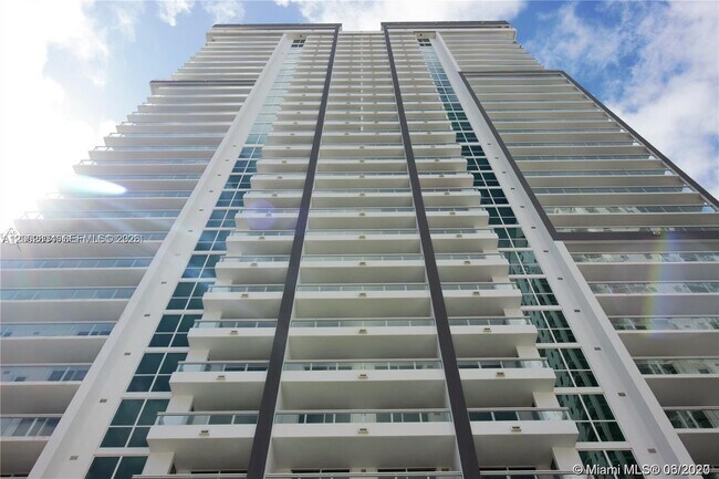 Building Photo - 1080 Brickell Ave