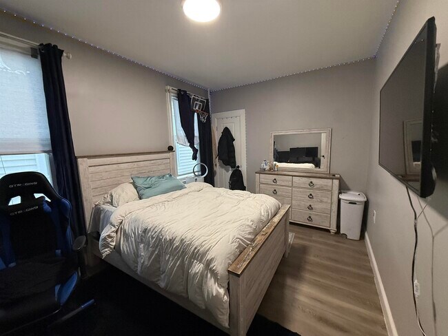 Building Photo - 838 John F. Kennedy Blvd