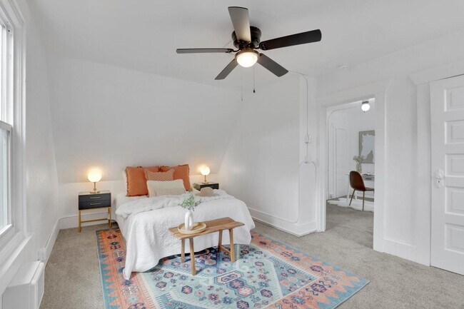 Building Photo - Lovely 1-Bedroom Unit in the heart of Spokane