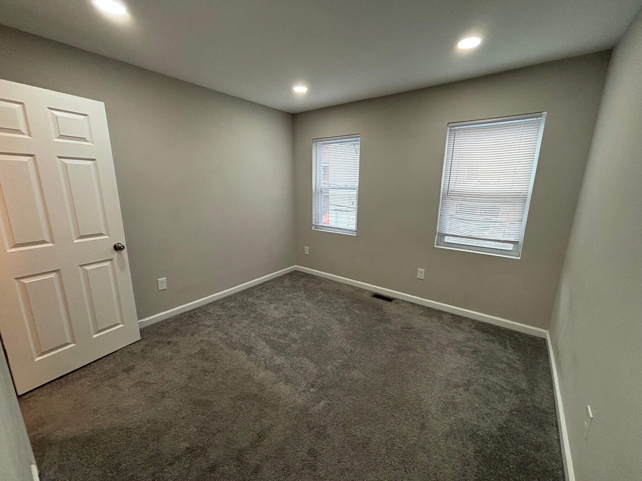Building Photo - 640 Melvin Dr