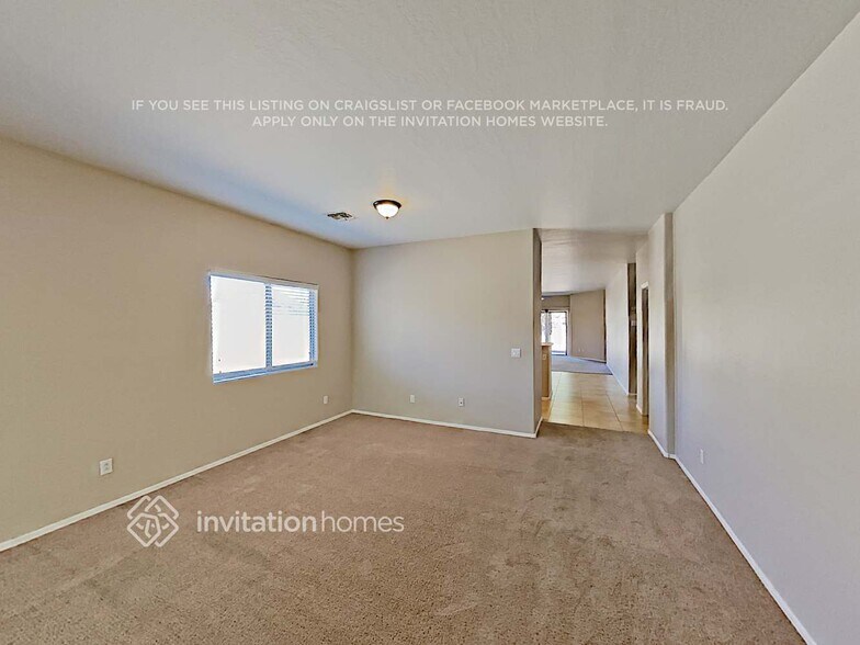 Building Photo - 3658 W Eastman Ct
