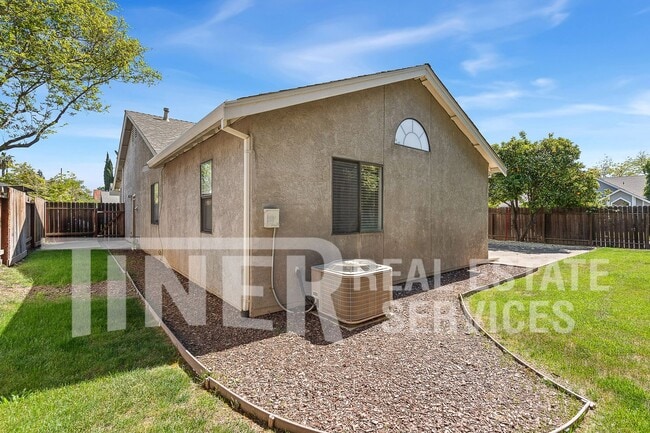 Building Photo - 8501 Yellowtail Way