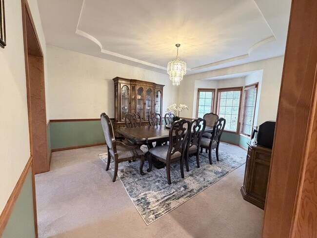 Building Photo - 3823 Sunburst Ln