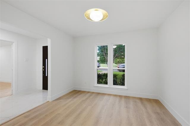 Building Photo - 7517 Meadow Oaks Dr