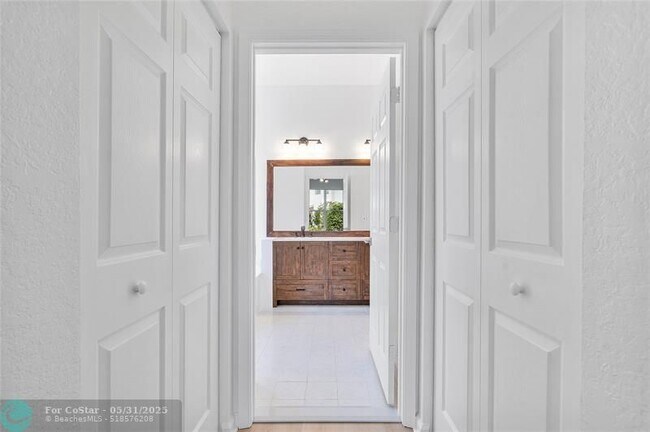 Building Photo - 11517 NW 49th Ct