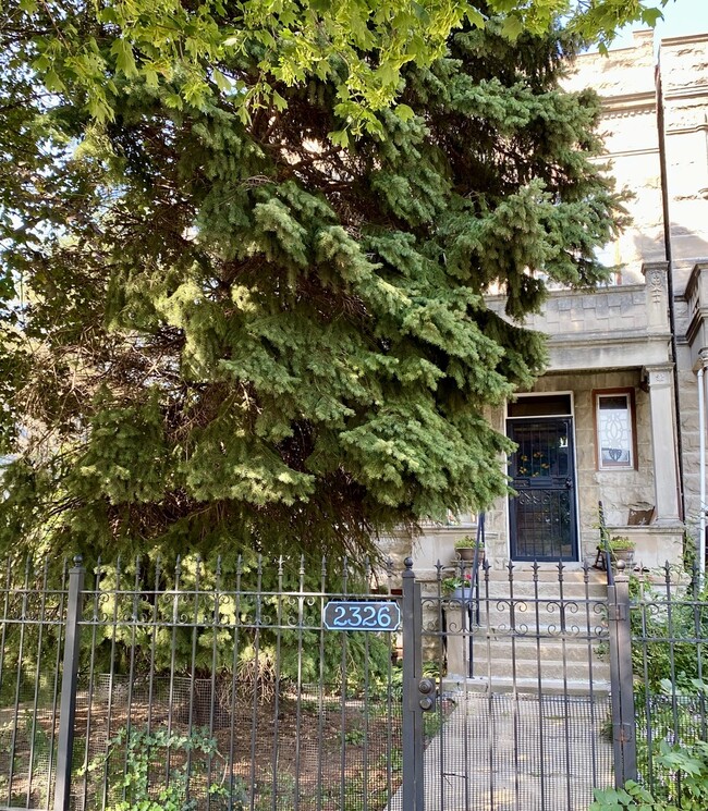 Building Photo - 2326 S Millard Ave