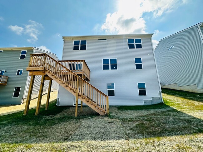 Building Photo - Charming New Construction Home for Rent in...
