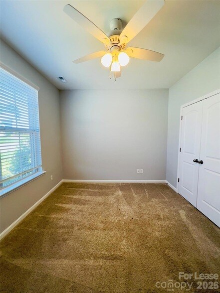 Building Photo - 11262 Serenity Farm Dr