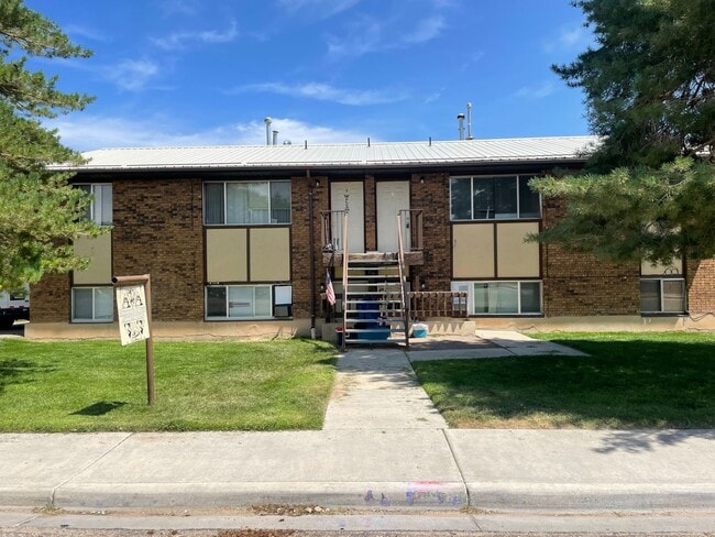 Primary Photo - Diamond Ridge 02