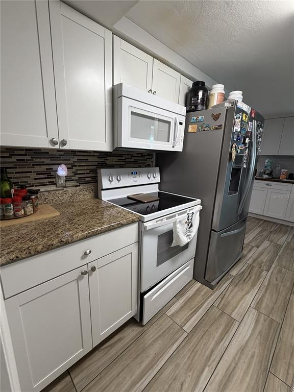 Building Photo - 3711 Blackhawk Dr