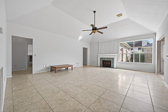 Building Photo - 12727 Magnolia Leaf St