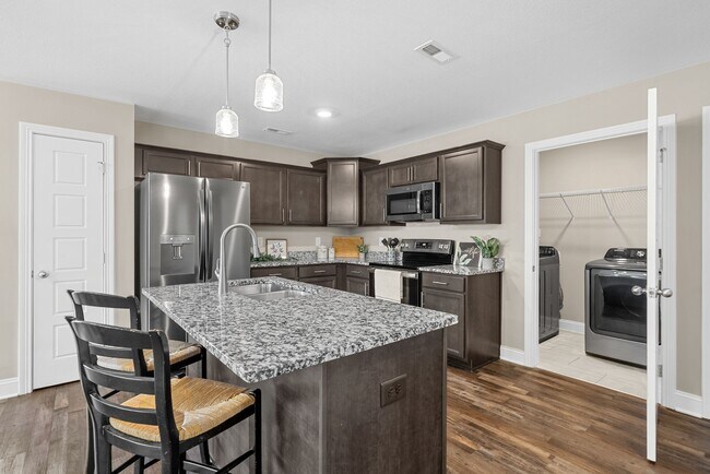 Building Photo - 268 Dugger Dr