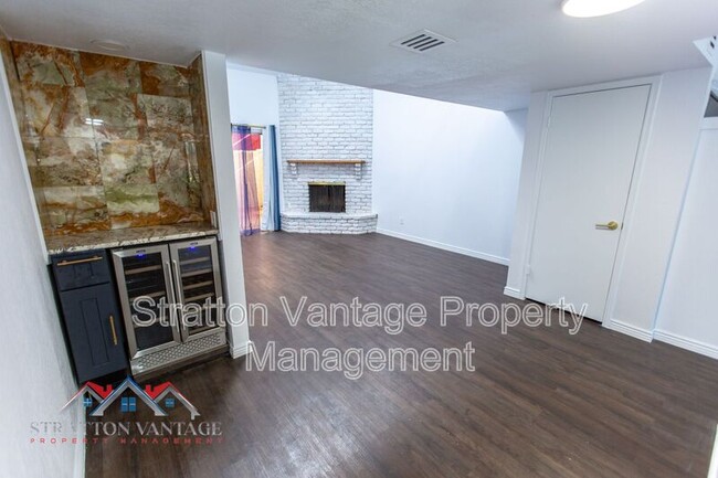 Building Photo - 4935 N 43rd St