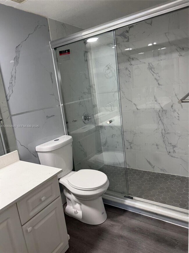 Building Photo - 8000 W 28th Ct