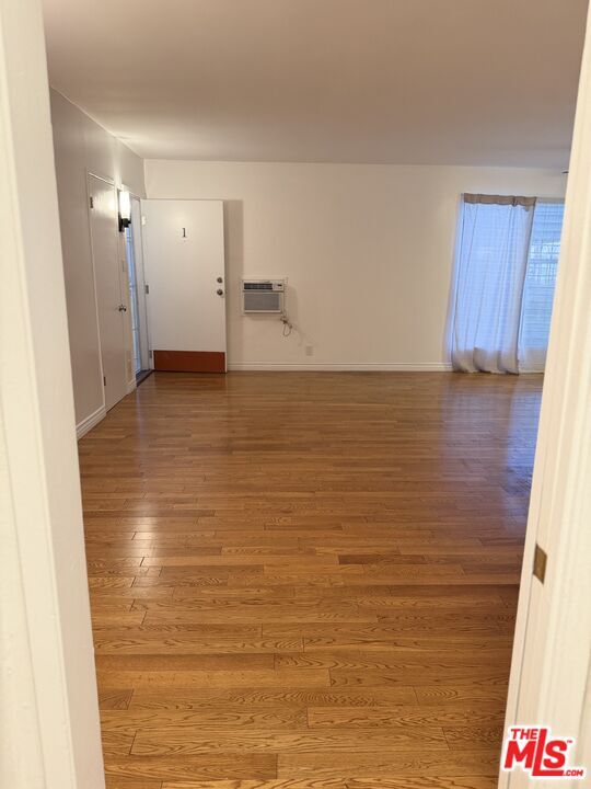 Building Photo - 6013 Carlton Way