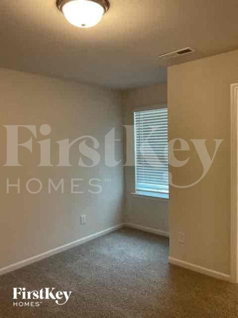 Building Photo - 2018 Cypress Village Dr NW