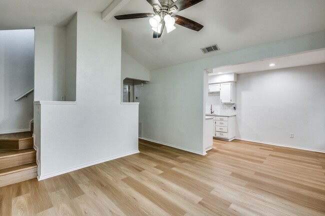 Building Photo - 117 Peachtree Ct