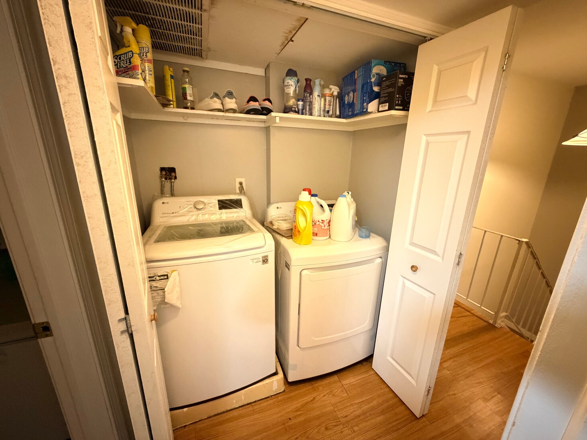 Laundry - 2 Stevens Pl