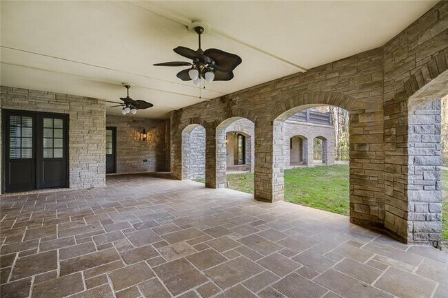 Building Photo - 35 Mt Paran Rd NW