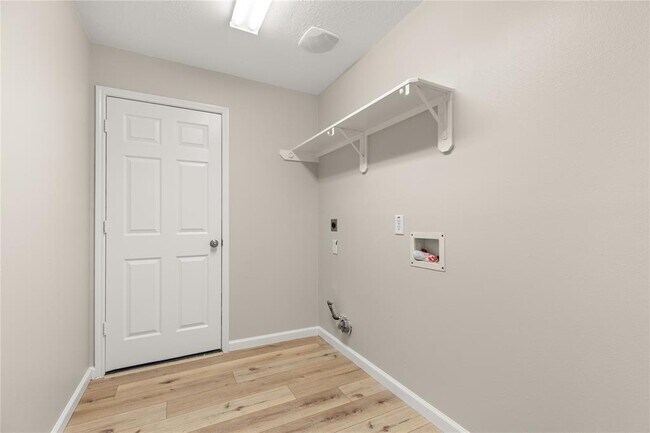 Building Photo - 12838 Winding Manor Dr
