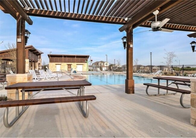 Building Photo - 2864 Rosefinch