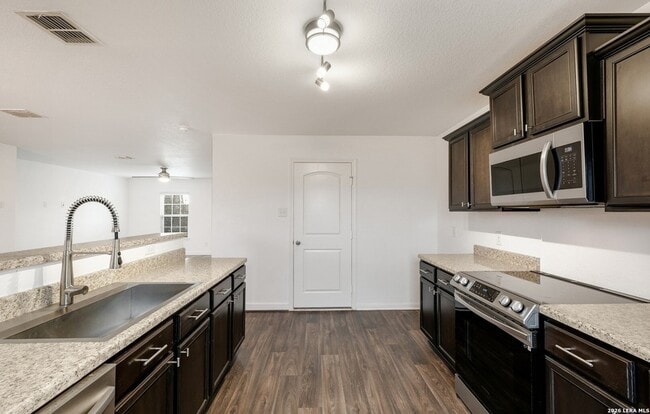 Building Photo - 7322 Bowdre