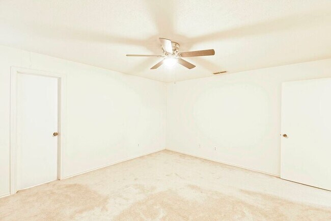 Building Photo - 2116 Winterstone Dr