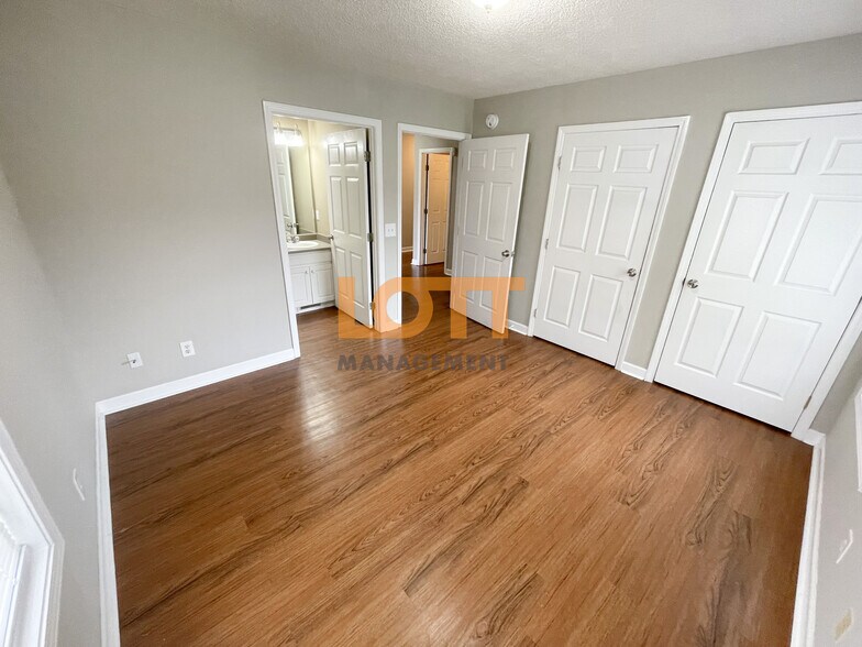 Building Photo - 101 Northview Dr
