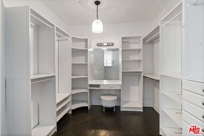 Building Photo - 1875 S Beverly Glen Blvd