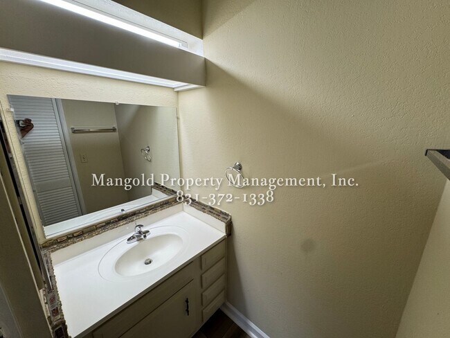 Building Photo - 2-Bedroom 1-Bath Condo with Fireplace, New...
